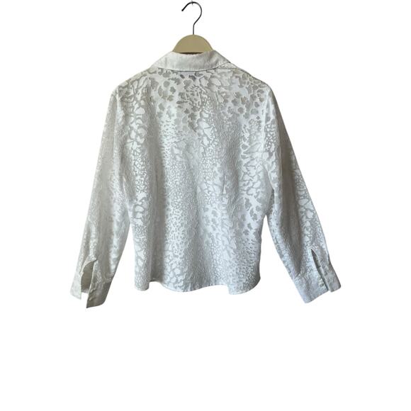 TALBOTS PETITE BUTTON DOWN SHEER CHETAH EMBOSSED PRINT BLOUSE - Picture 2 of 8
